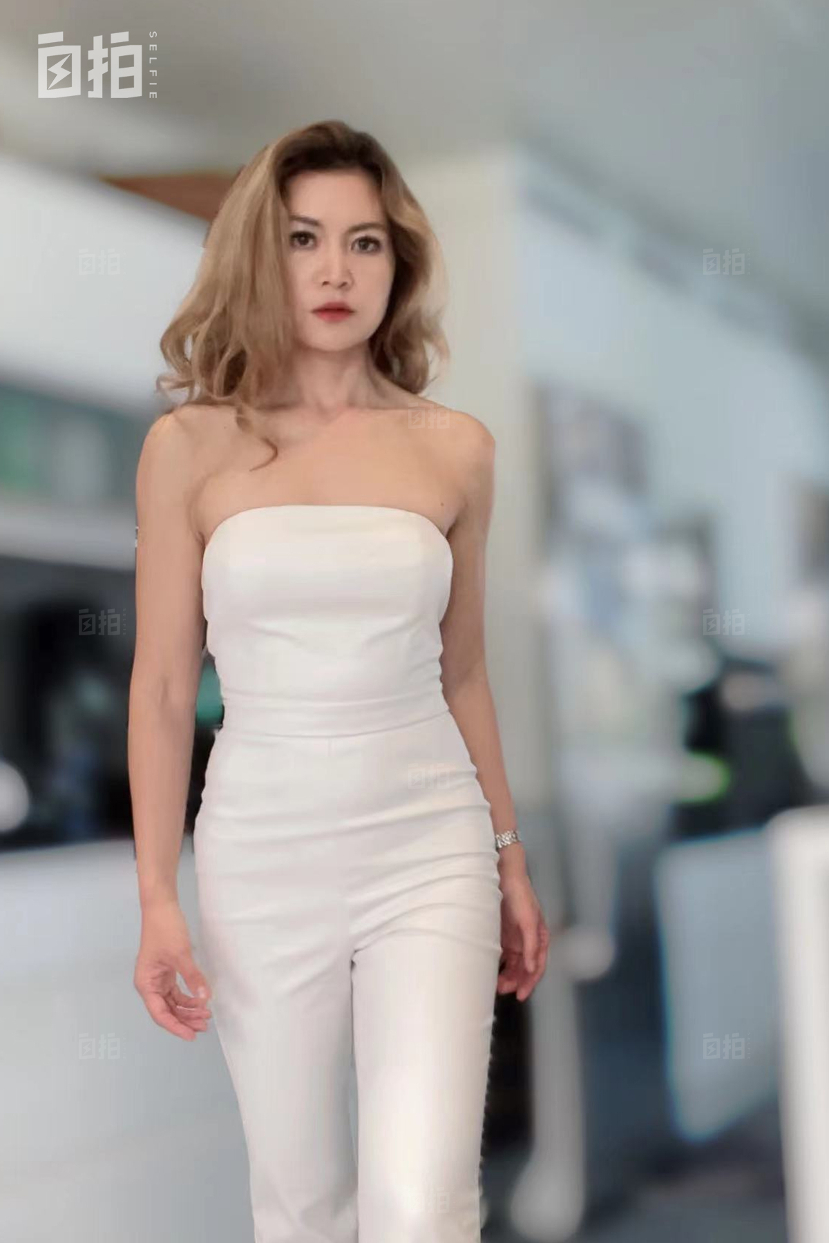 我，远嫁瑞典，没多久丈夫失业，我扛起家庭重担，从老师做到高管