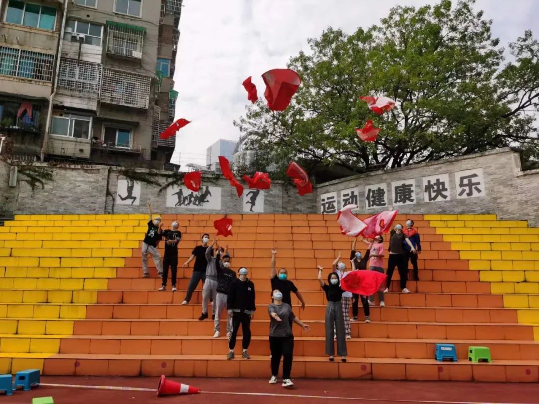 π·抗疫丨观山溯溪龙吟乌啼守得云开见南明