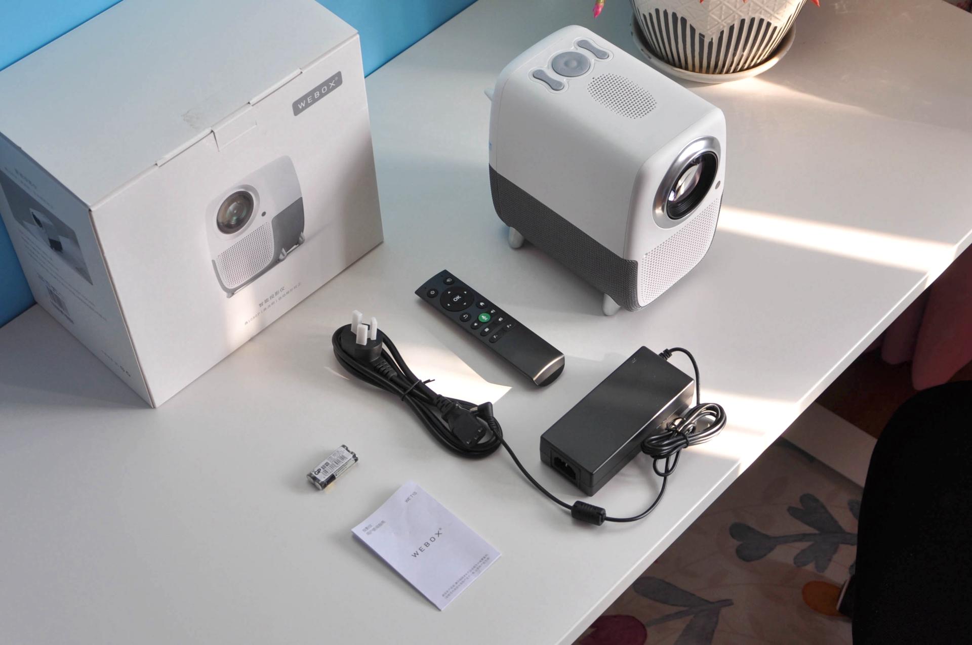 泰捷WEBOXT1投影仪测评,泰捷weboxt1投影仪和m6哪个好