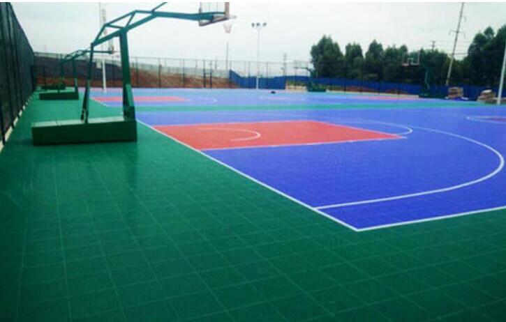 室内篮球场铺悬浮地板可以吗,篮球场悬浮地板怎么选