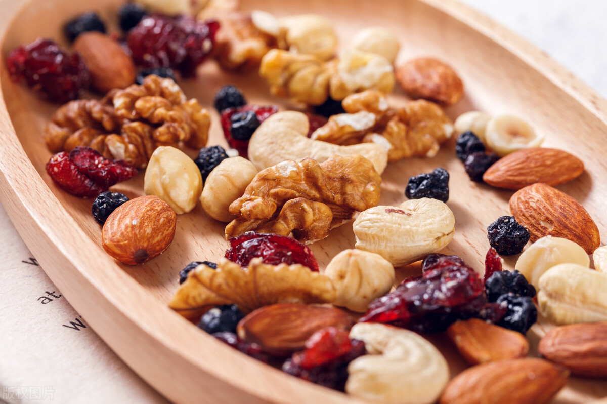 三只松鼠创业史,三只松鼠各种坚果销售情况