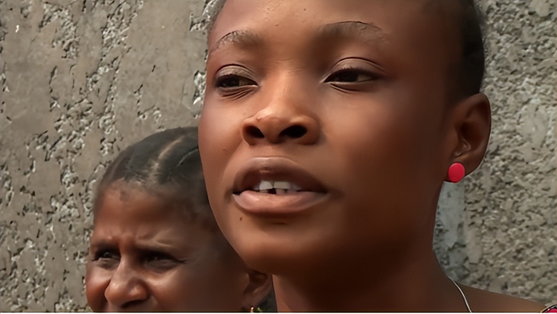 神奇的非洲饮料：柠檬水兑汽油卖100一瓶，天天被抢断货