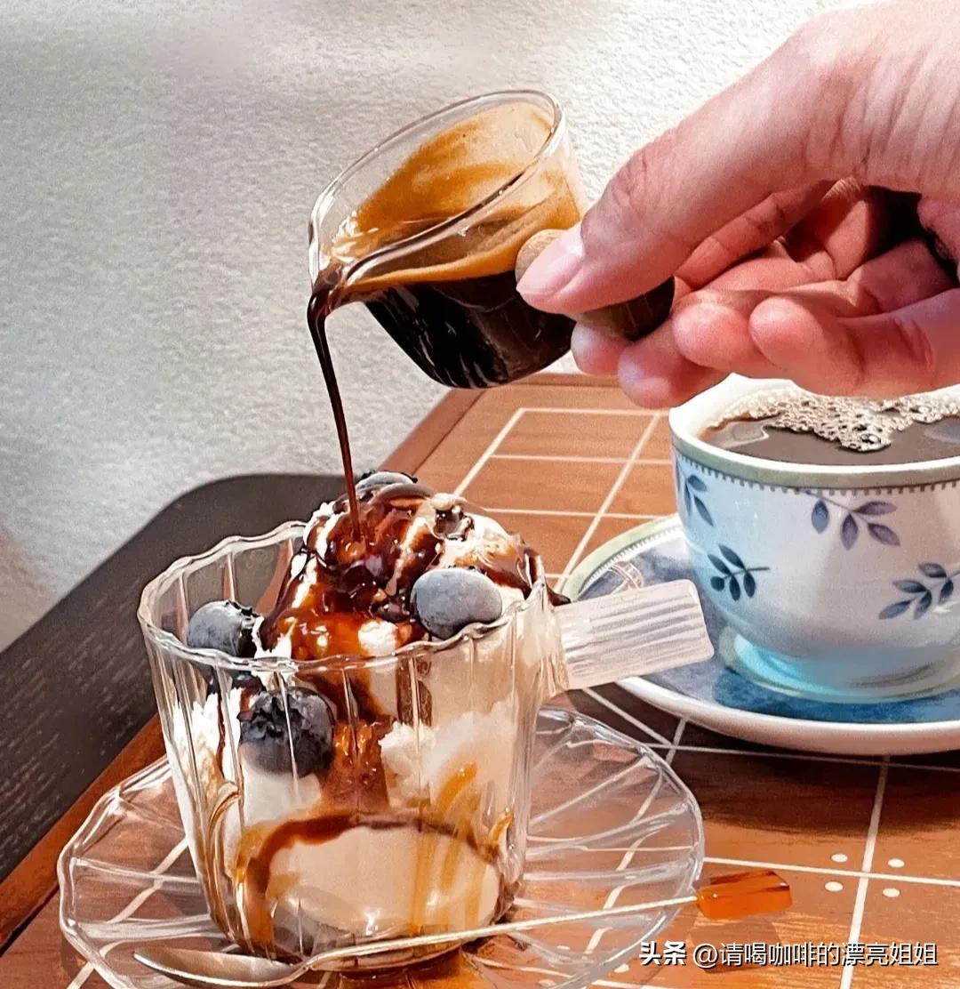 咖啡店常用的拿铁牛奶 (咖啡店用什么牛奶比较好)