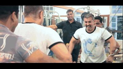 阿米尔汗拍摔跤吧爸爸纪录片,摔跤吧爸爸阿米尔汗是动作指导么