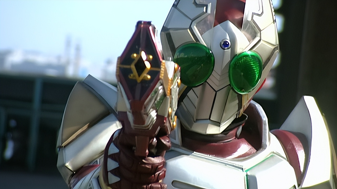 假面骑士不死鸟长剑,假面骑士剑52只不死兽实力排名