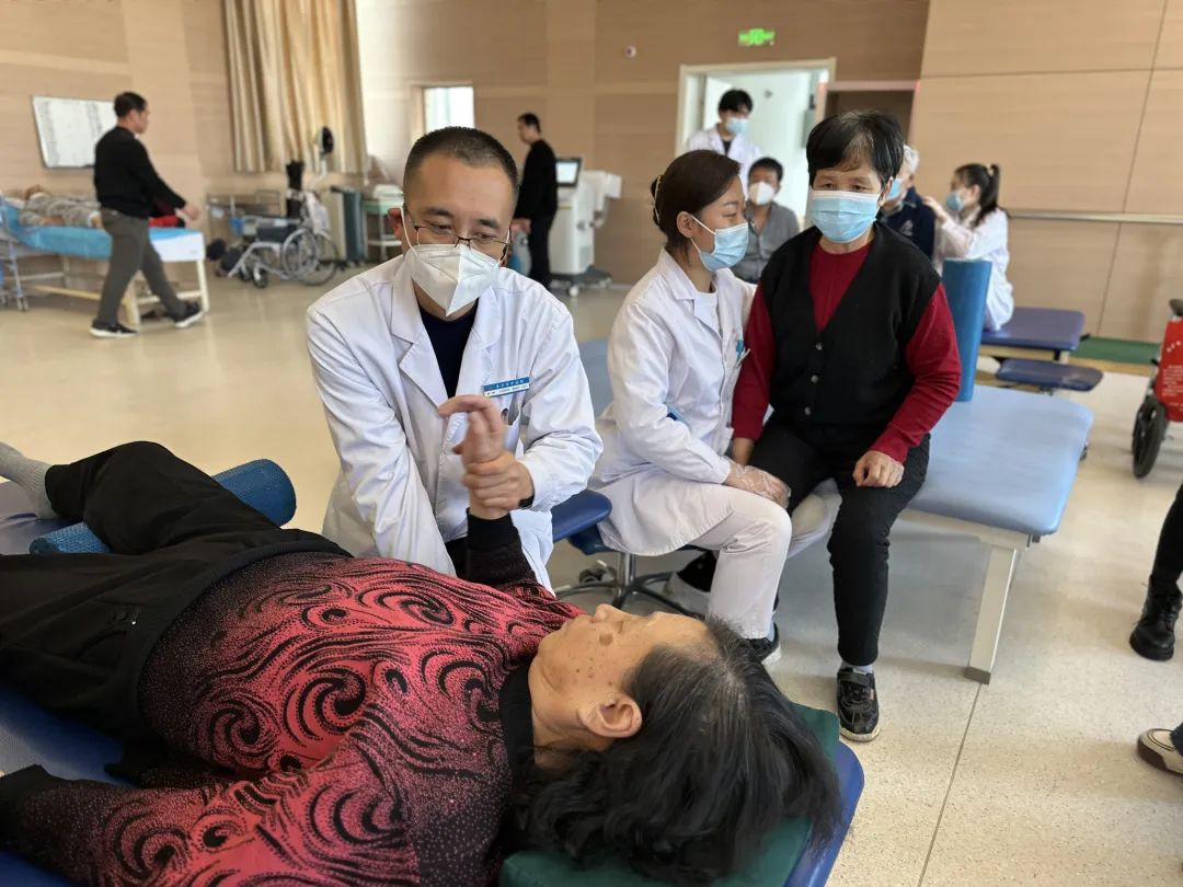 晋中市中医院针灸康复,晋中市中医院康复科