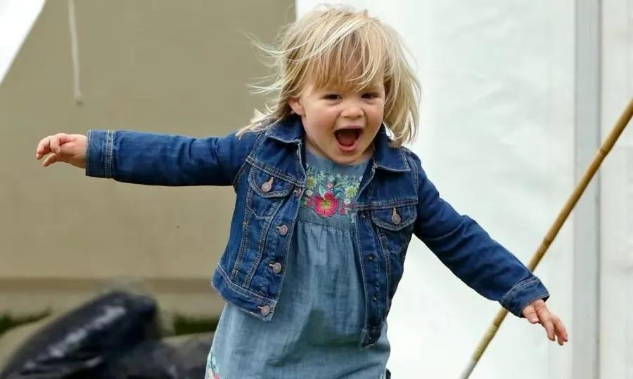 安妮的孙辈,安妮的孙女