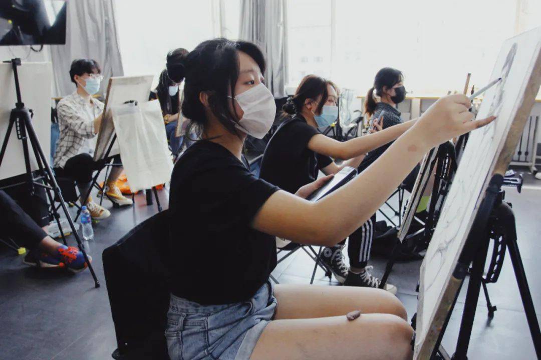 学美术怎么学文化课,艺考生学美术在哪学比较好