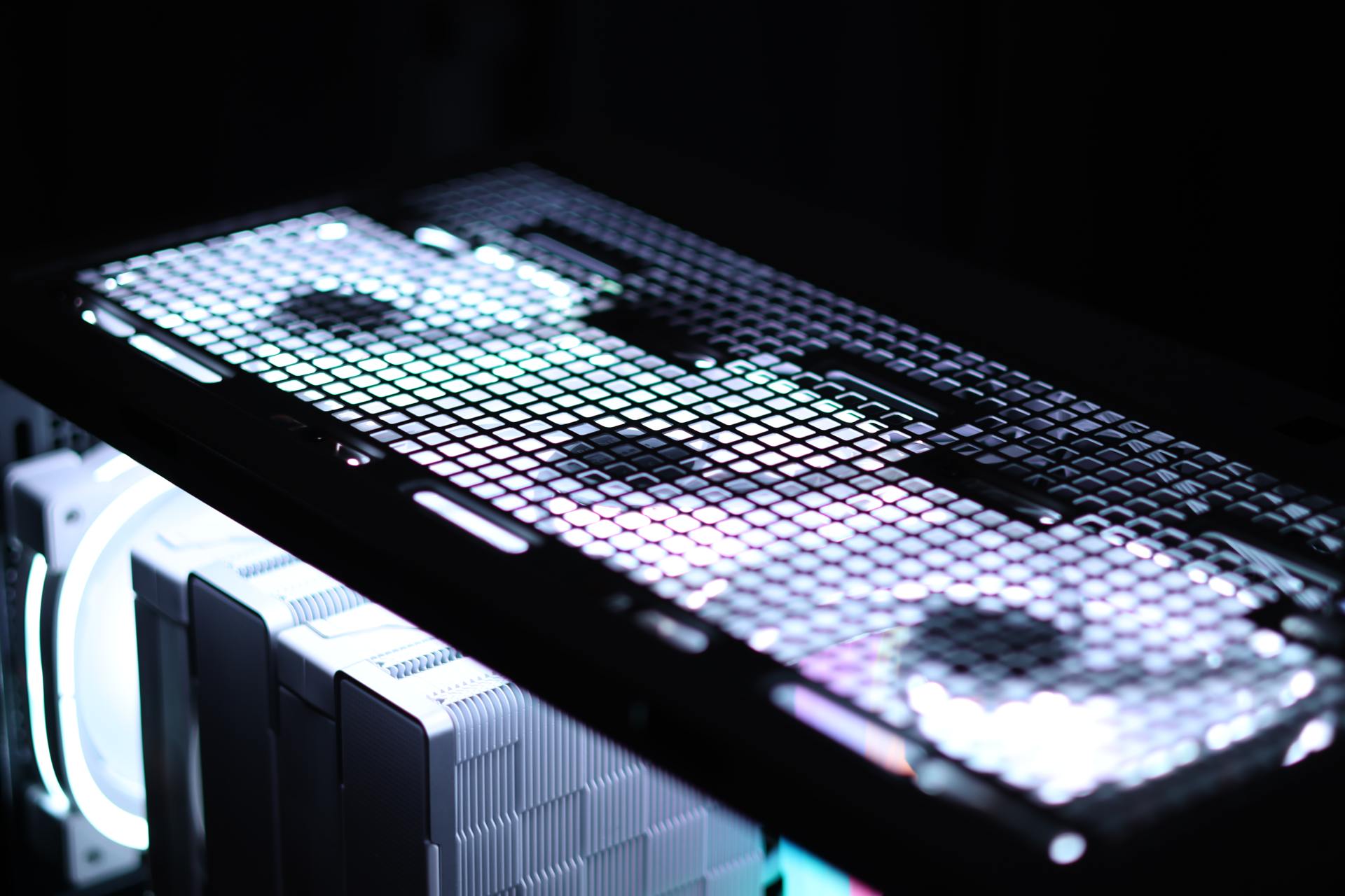 九州风神ch510机箱,九州风神魔方h110机箱