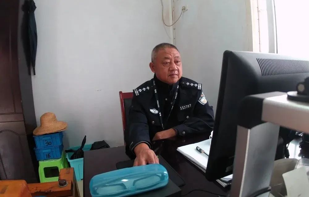 勤牛奋蹄无需扬鞭——记涪陵区公安局看守所的“老黄牛”