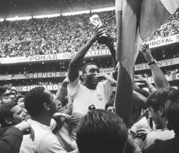 奇迹的诞生头顶进球,内马尔脚后跟彩虹过人