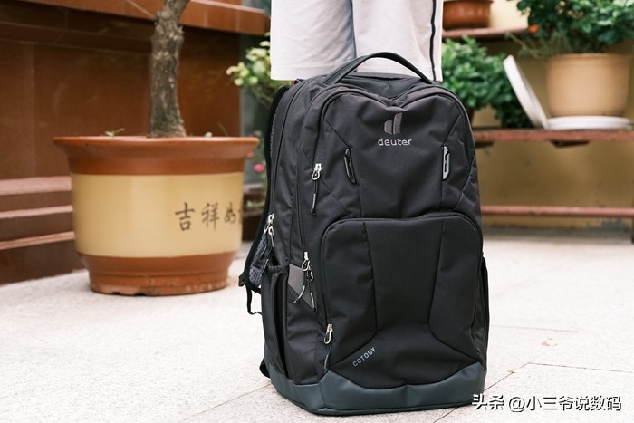 多特学生书包视频,多特背包背娃