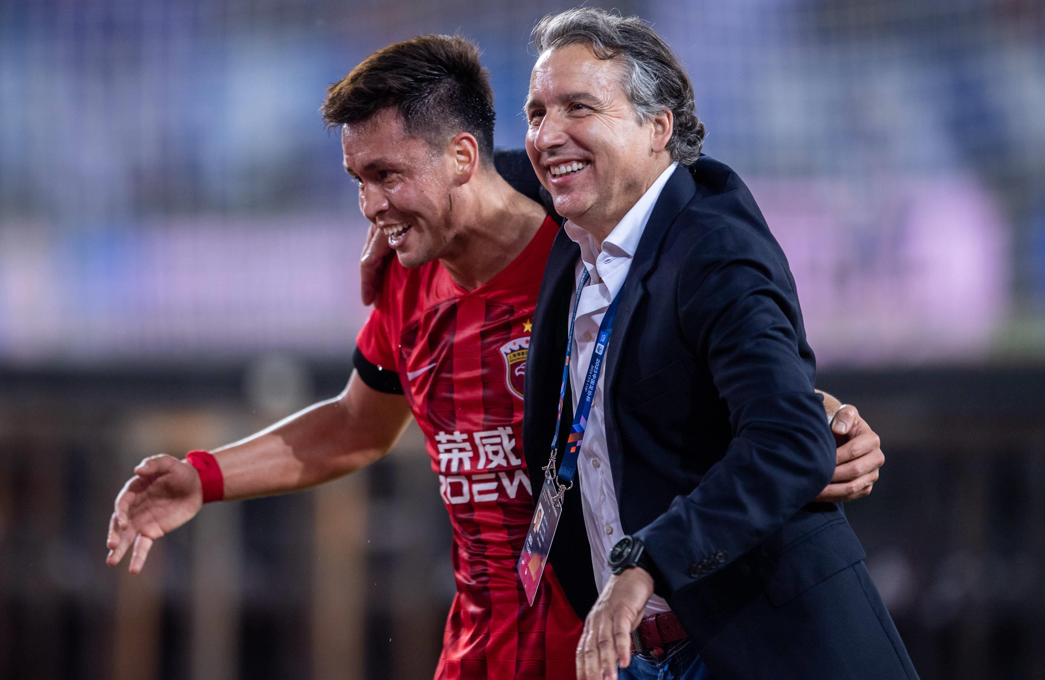 中超上海海港1-0广州获联赛亚军,中超上海海港夺冠高清图