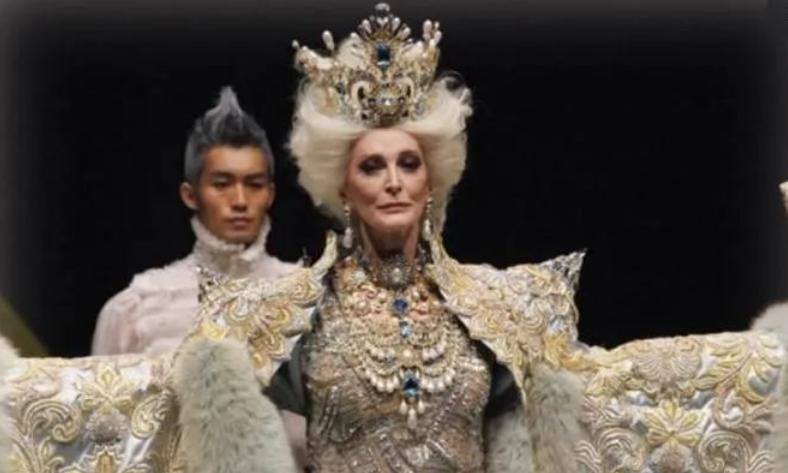 名模卡门的短发照,名模卡门年轻照片