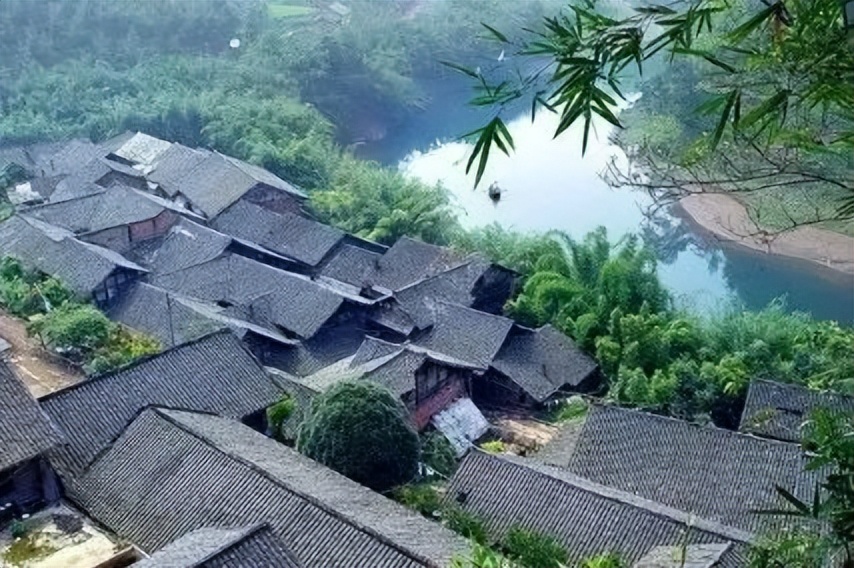 低调惊艳又神秘！乐山这座隐世古镇你肯定没去过！！