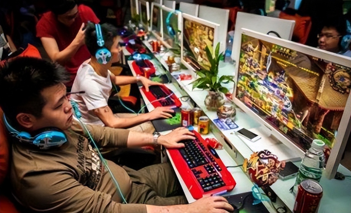 逆水寒手游轻功和武器外观,逆水寒手游火焰武器外观保底