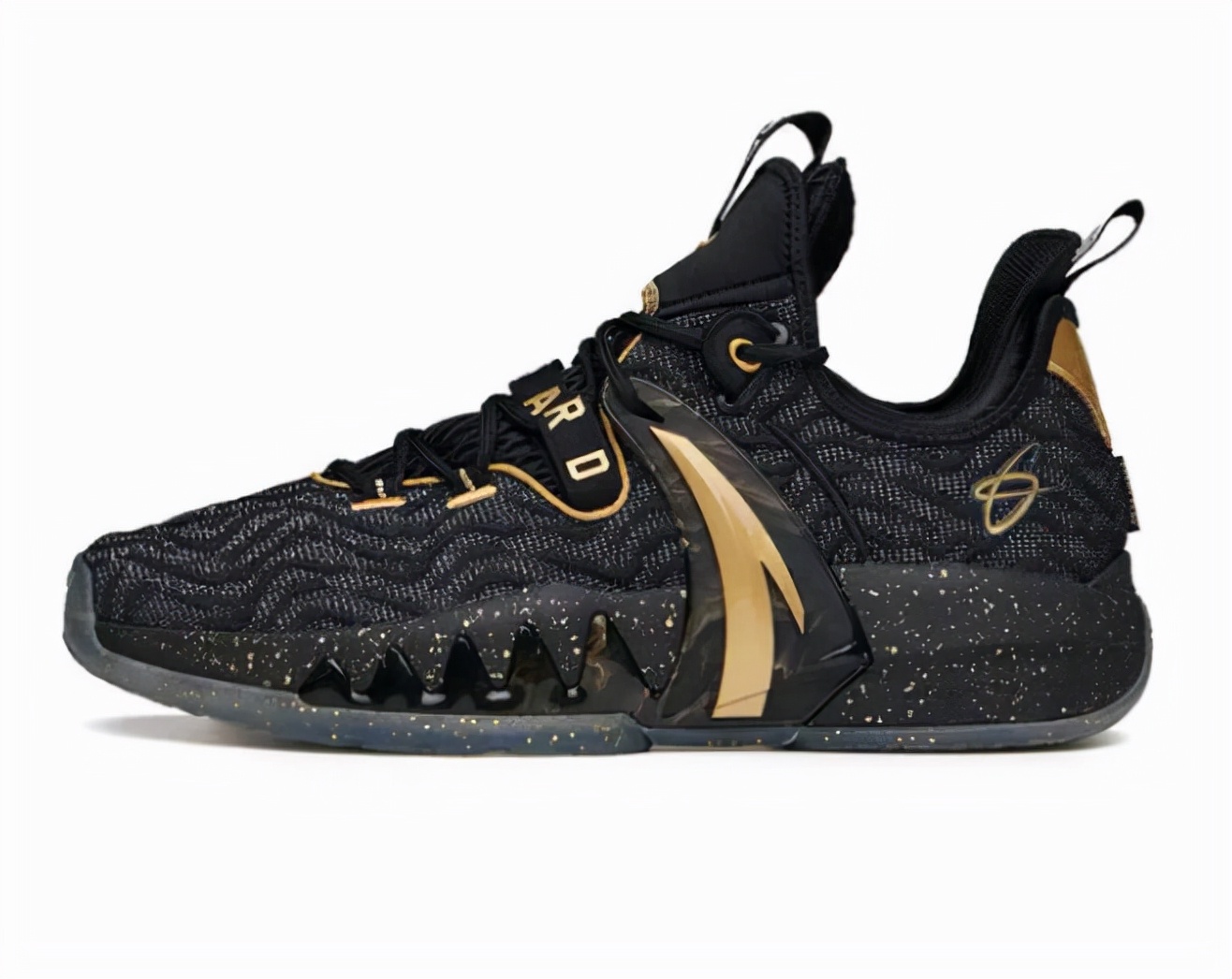 安踏kt7破坏版对比kt7,安踏kt7和kt7low