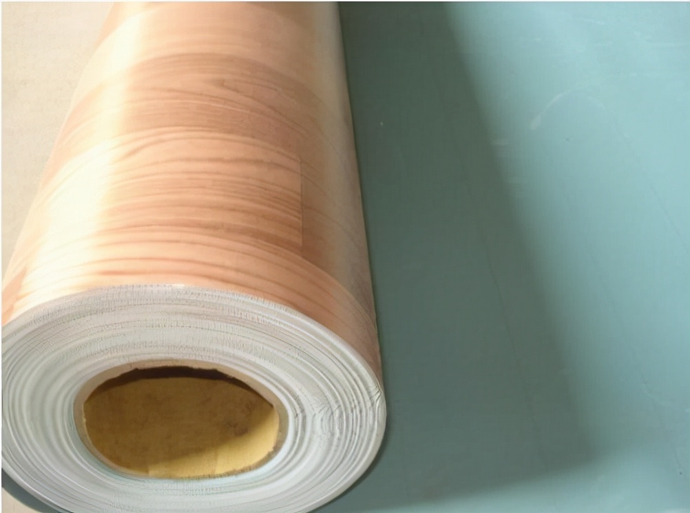 室外篮球场地面铺啥材料经济实惠,户外篮球场的场地适合用什么材料