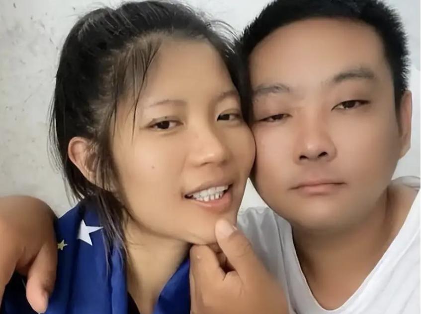 水泥妹曾遭央视痛批,2017年水泥妹扛水泥视频