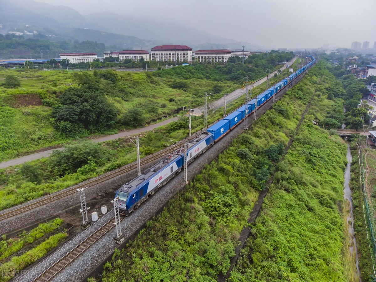 美国向中国澄清3件事，中美已在“战争边缘”？中国要“抓内鬼”