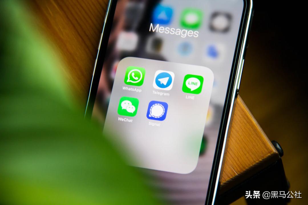 苹果手机双开微信可以永久使用吗,iphone13promax微信双开