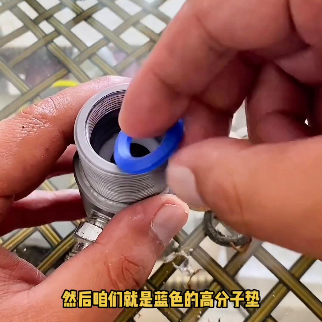 无气喷涂机更换密封圈,无气喷涂机更换进液阀