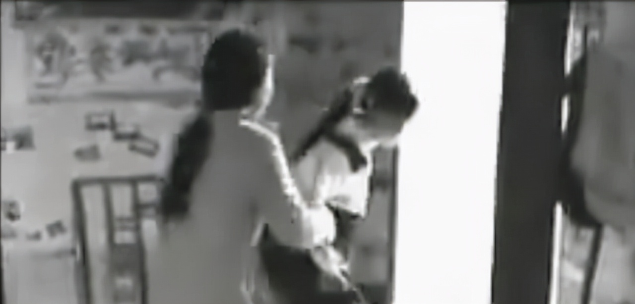 贵州女孩上课晕倒说自己家在福建,贵州女孩突然晕倒失忆下集