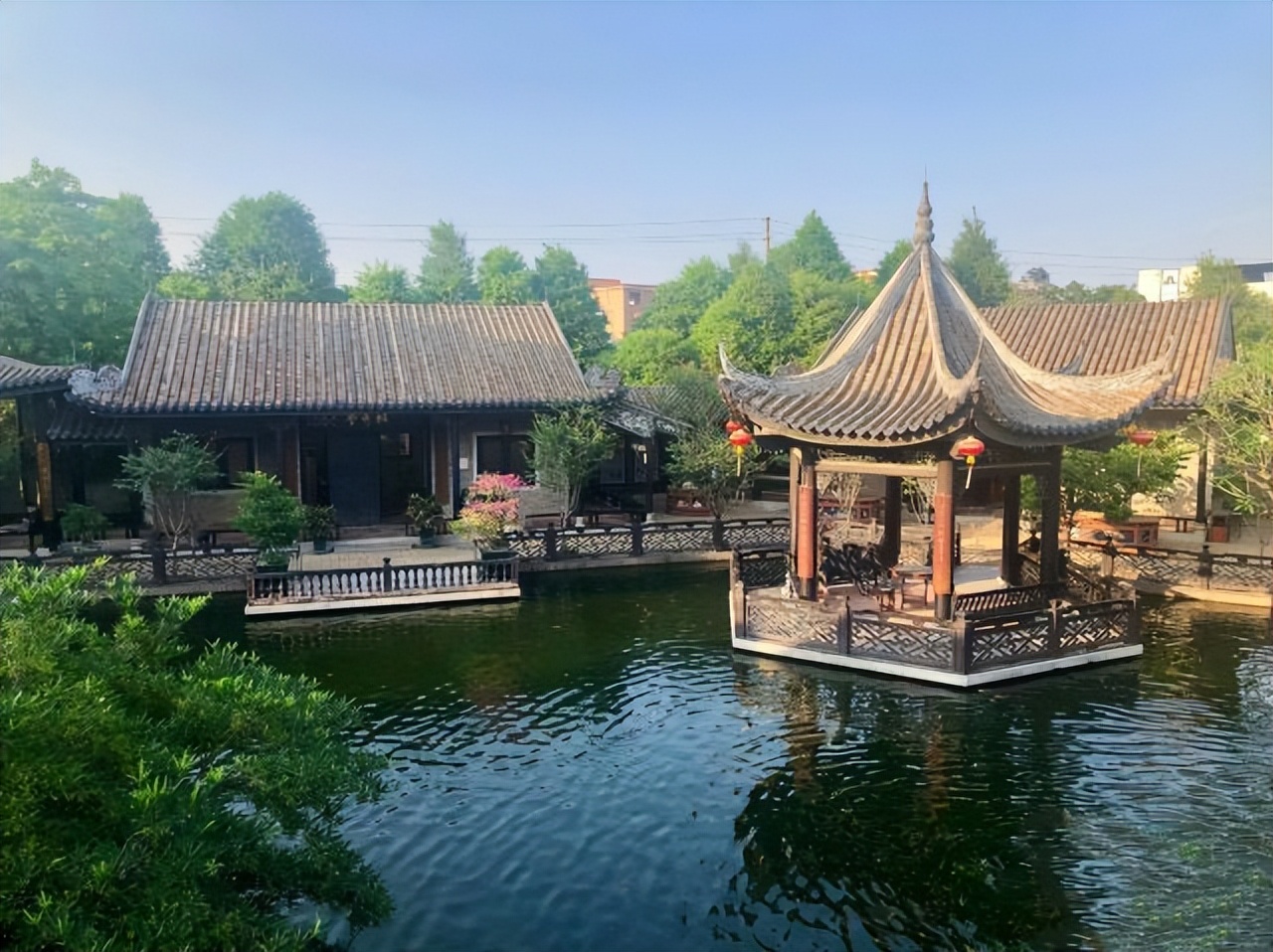 不用去苏州园林，在广州也能感受的园林古镇，吃喝玩乐在这里