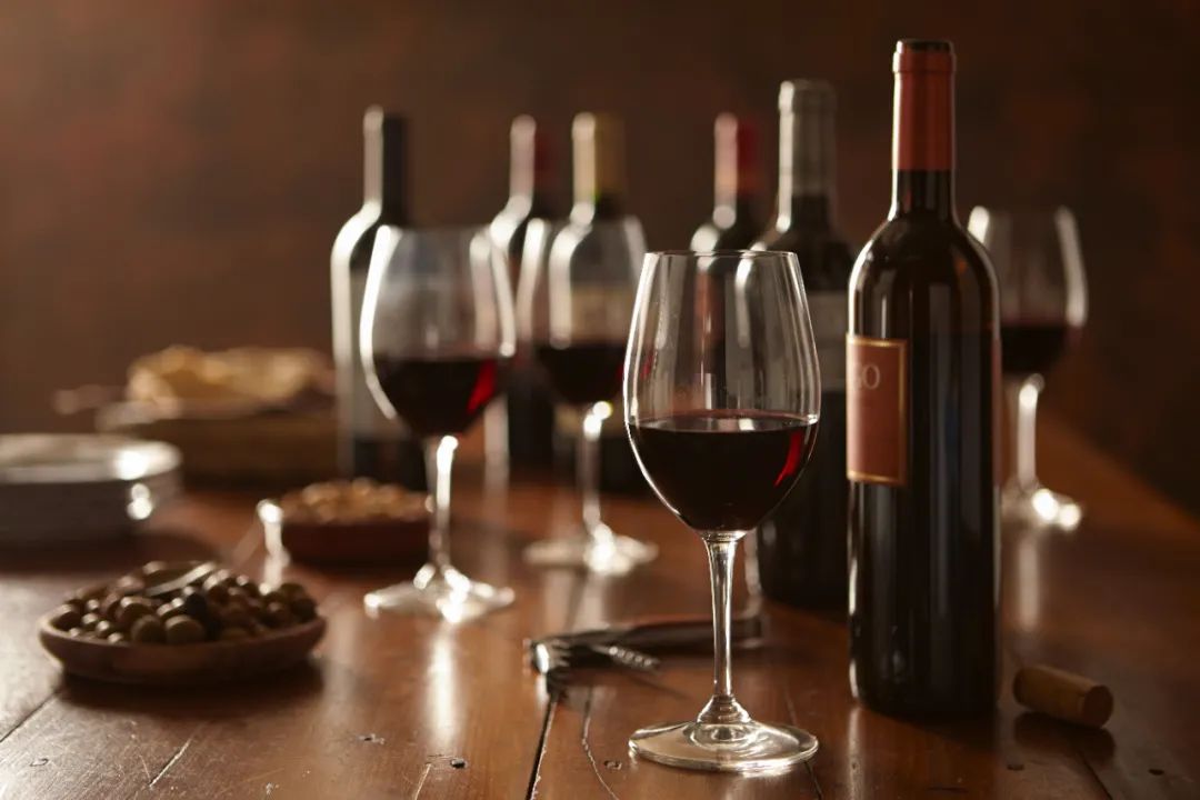 从“崭露头角”到“站稳脚跟”，西班牙葡萄酒如何成为高品质的代名词？