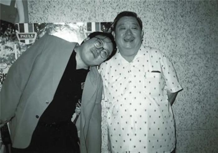 郑则仕洪金宝完整版,洪金宝和郑则仕是什么关系