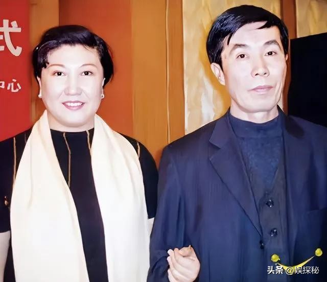 何庆魁的字画值钱吗,李甲忠和何庆魁谁的字画值钱