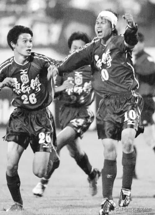 中国足球十大前锋排行榜,中国足球历史十大射手