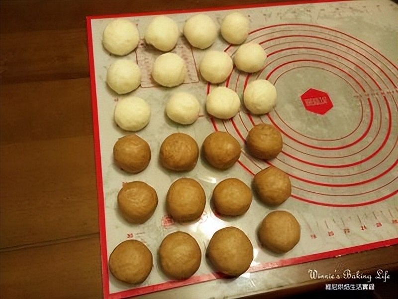 致最爱的人：双色玫瑰花卷，周日母亲节为妈妈送上“懂事”的礼物