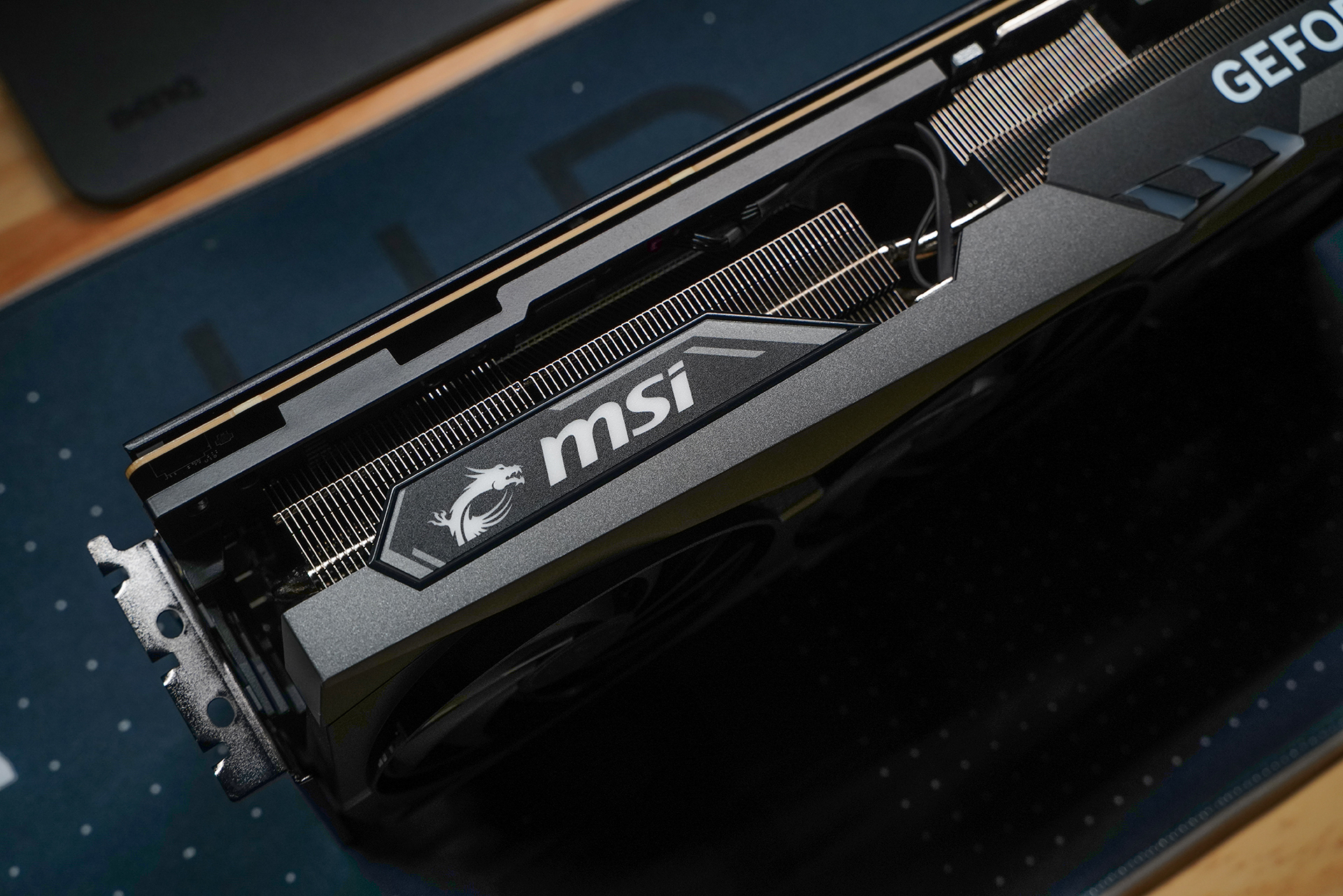 rtx4080魔龙和4090尺寸,rtx4080魔龙多少pin供电