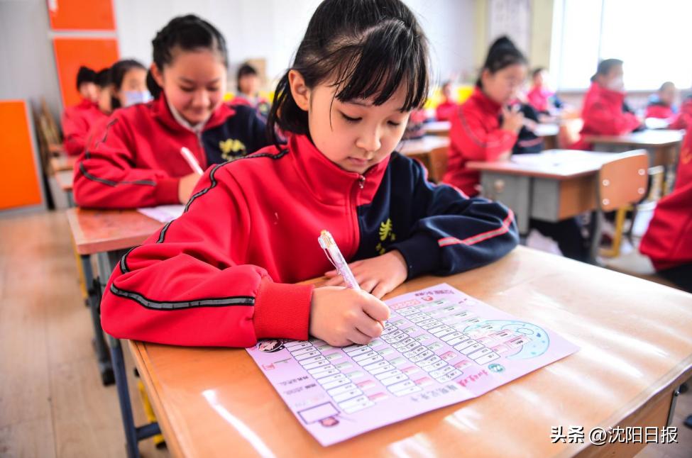 睡眠操小学,睡眠操手指操