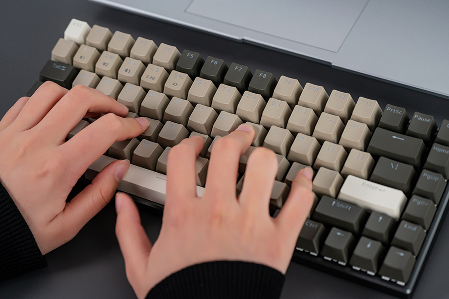 雷柏机械键盘v700s怎么样,雷柏v700机械键盘测评