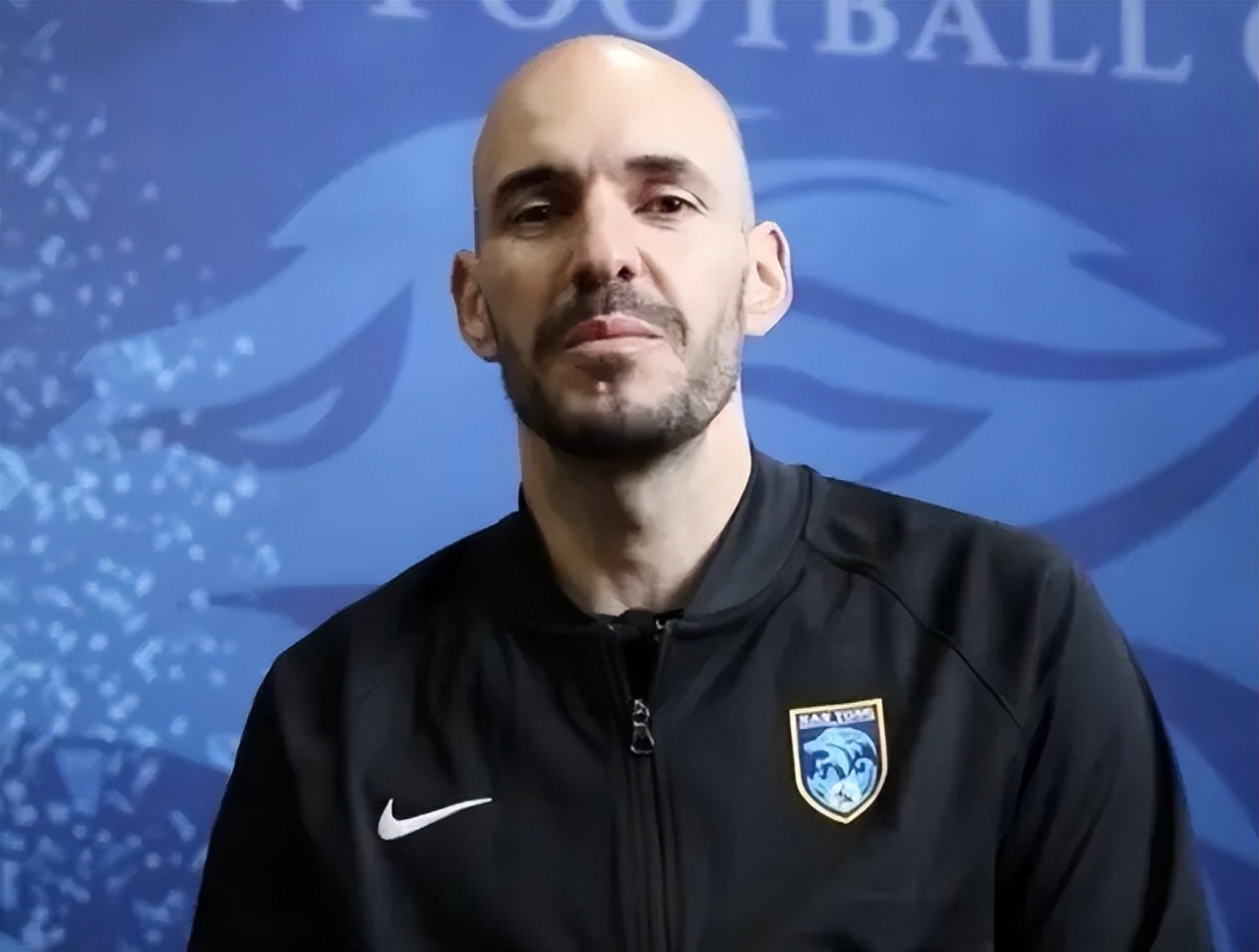 南通支云外籍青训总监,南通支云外教