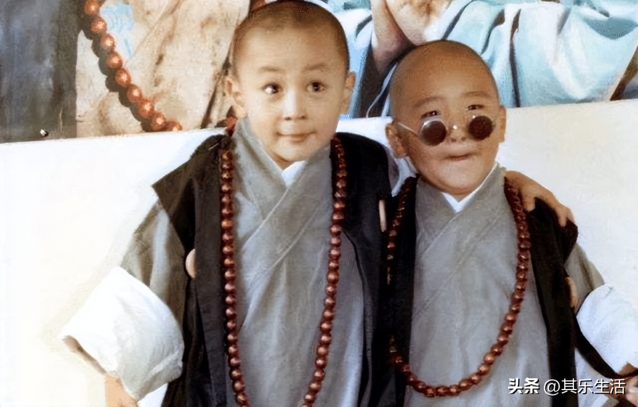 九岁县太爷演员今昔对比,九岁县太爷扮演者现在长什么样