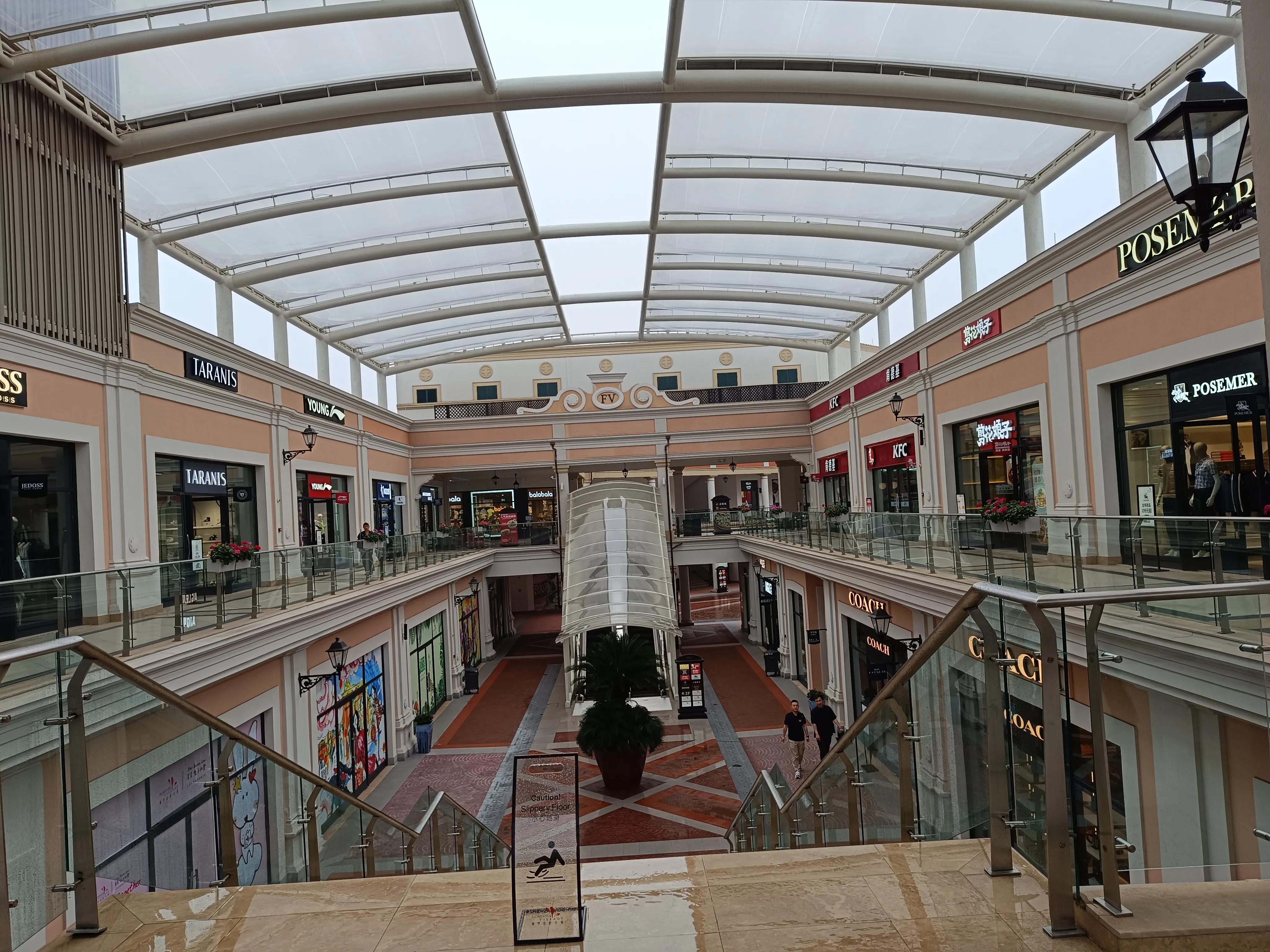 重庆佛罗伦萨小镇还开着吗,重庆佛罗伦萨小镇jimmychoo