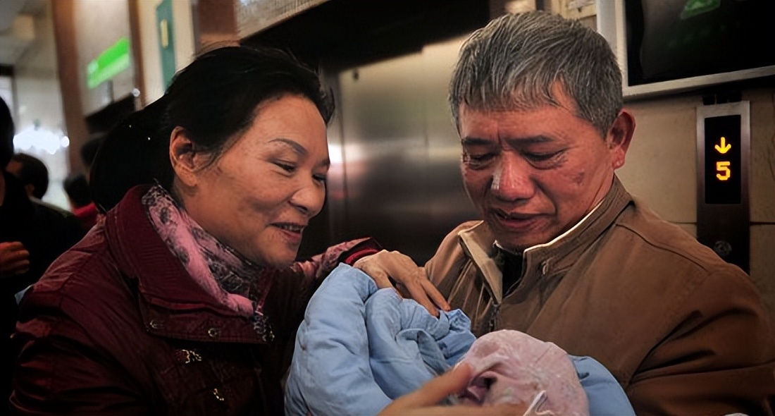 六旬老太怀龙凤胎后国家帮养吗 (54岁女子失独生下龙凤胎)