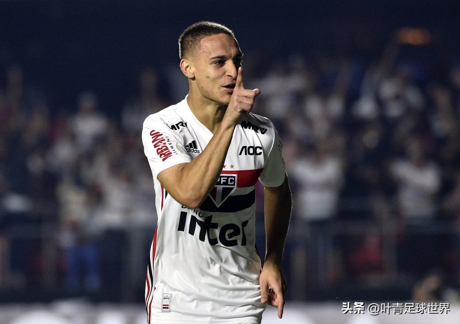 255万，感谢曼联老铁！巴西豪门赚翻了，有望再进账1520万
