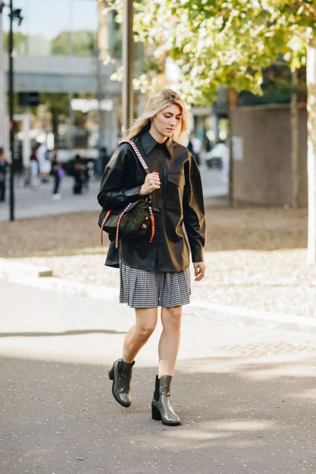 今年流行马丁靴还是切尔西靴,适合夏天的切尔西马丁靴