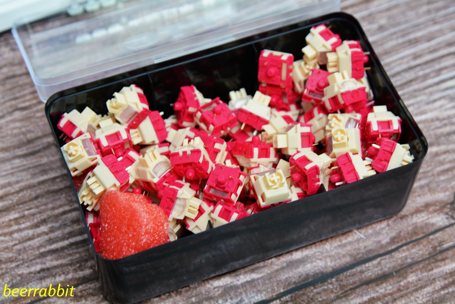 强上加强珂芝K75三模机械键盘与TTC钢铁轴的联合