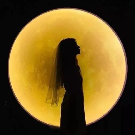 情侣头像来我身边给你温暖,情侣头像我细数时光只为与你相见