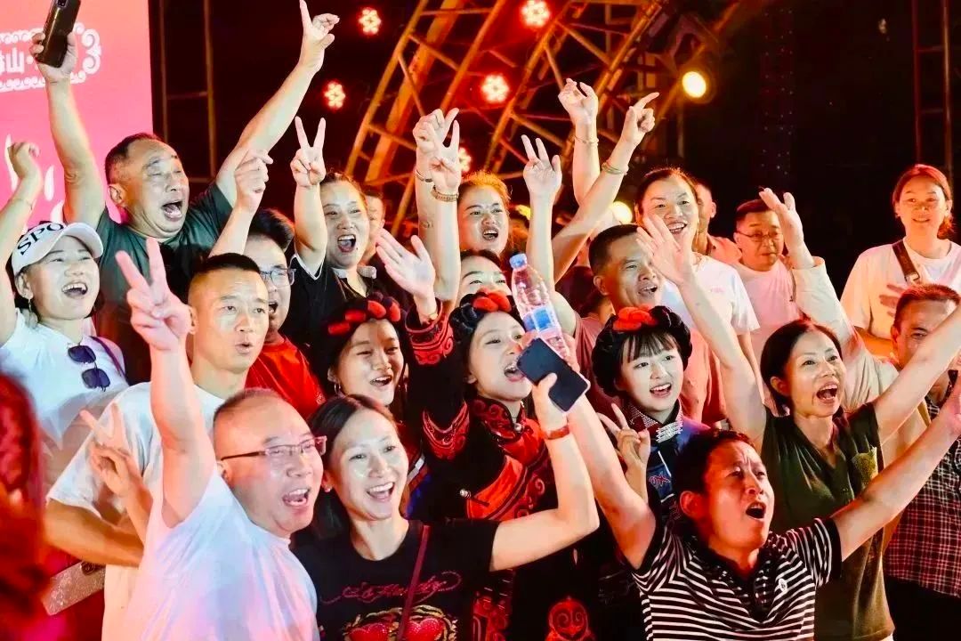 黑竹沟火把节现场视频,黑竹沟晚会