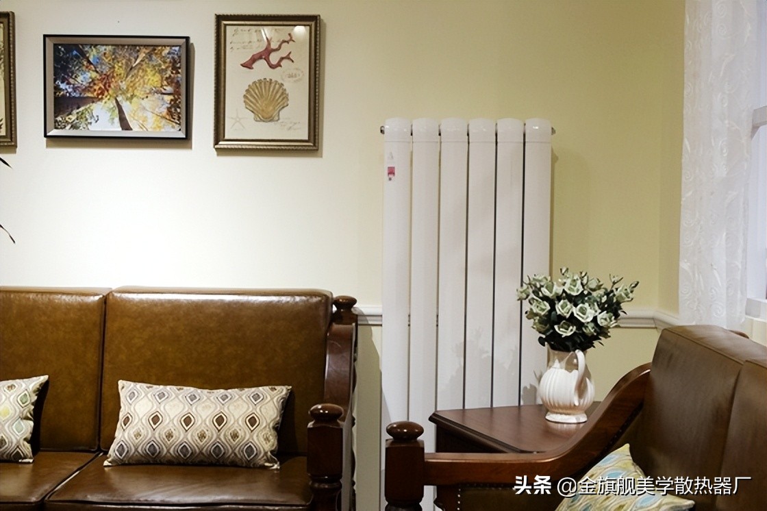 室内暖气片上方的暖气管道阀门,管道阀门球阀坏了也有水怎样维修