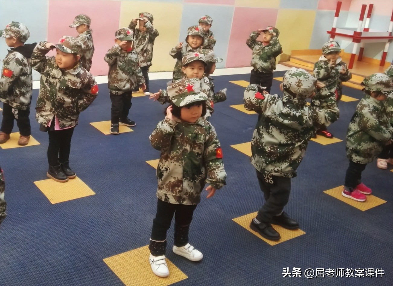 大班体育游戏勇敢小战士教案,大班体育游戏夹球跳的教案