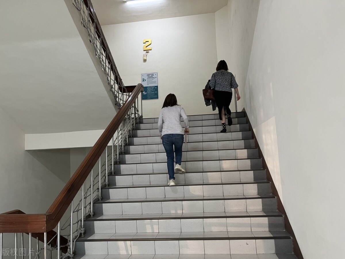 电梯三天两头坏业主怎么办,电梯经常坏物业有猫腻吗