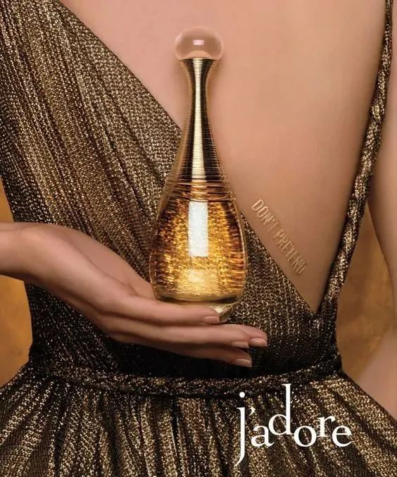 出道失败只因“不是男的”？她的同款“大师香薰”如今却全网疯抢