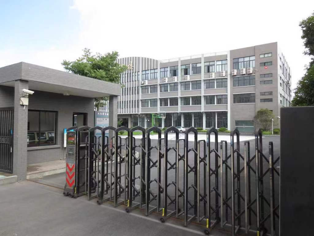 工厂上班月薪3500加班多你会去吗,深圳工厂上班工资真实情况